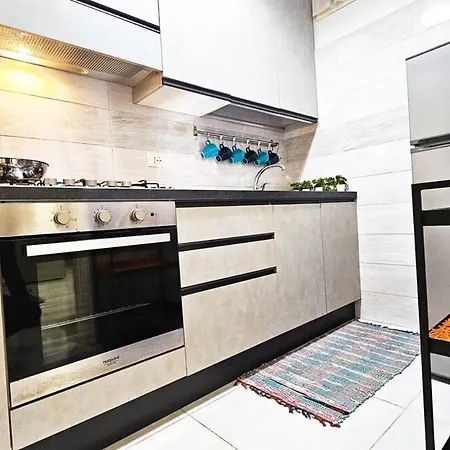 Liam House * Otranto